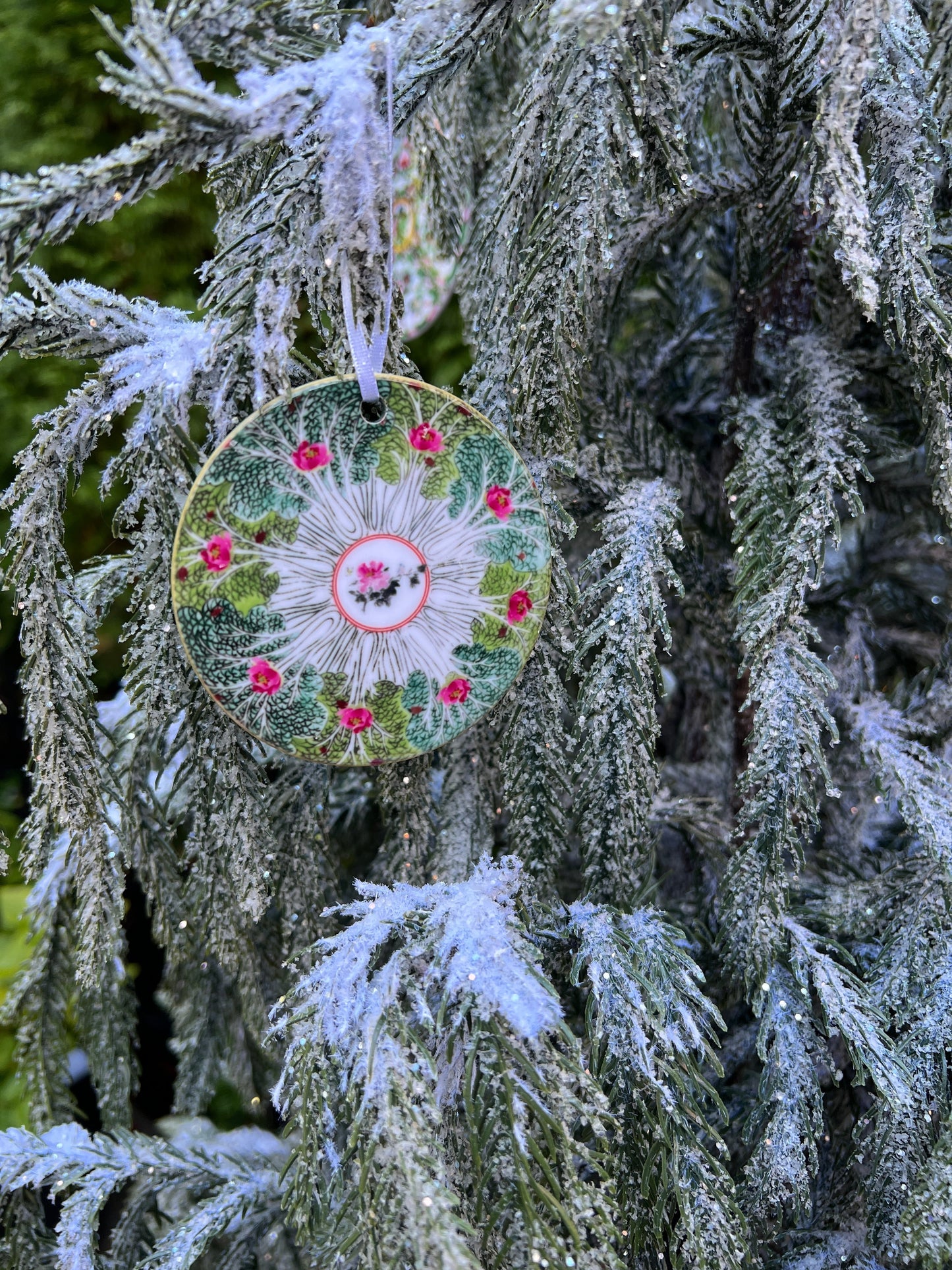 Famille Rose Porcelain Ornament Set – Chinoiserie Holiday