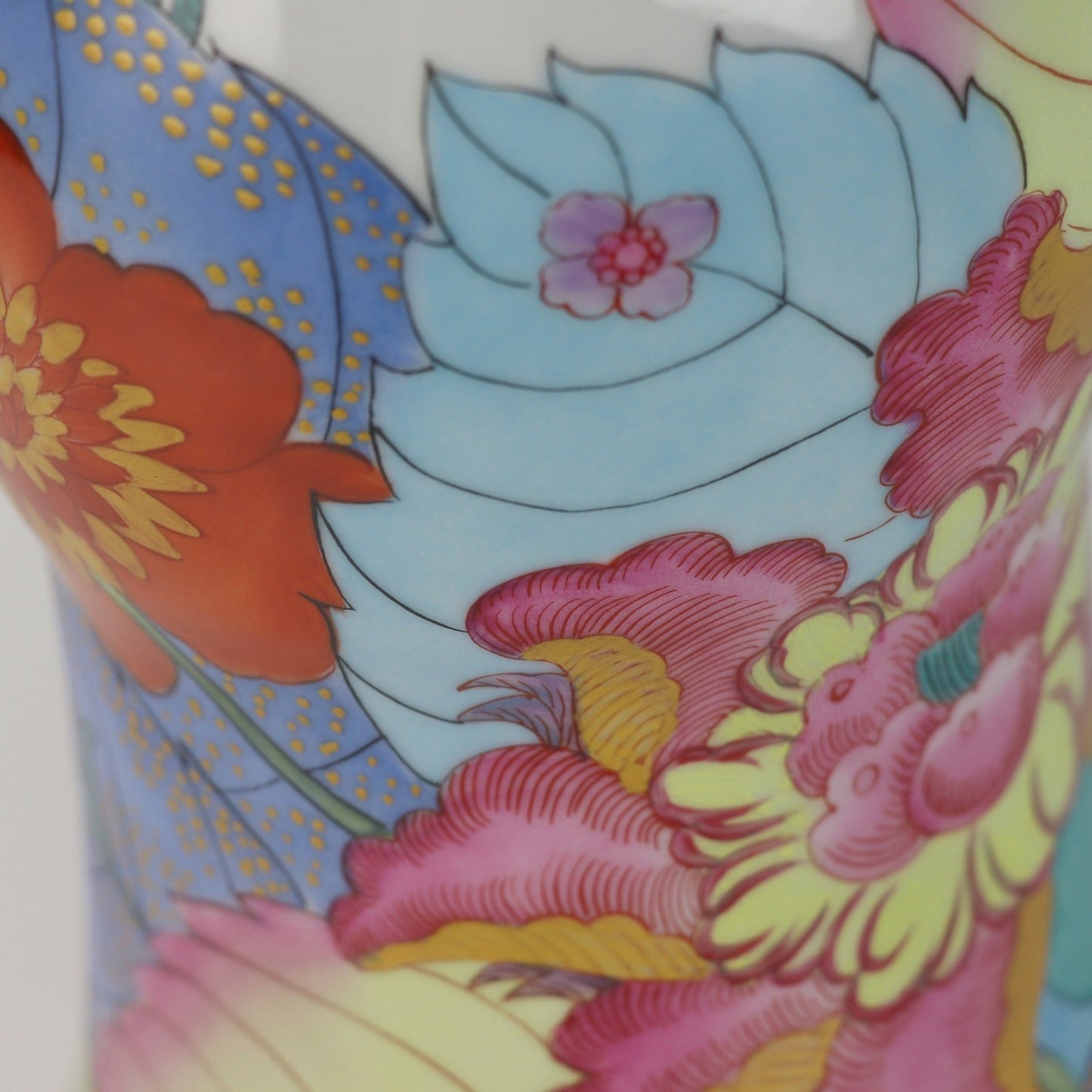 Tobacco Leaf Tulip Vase Hand Painted Porcelain Porcelain