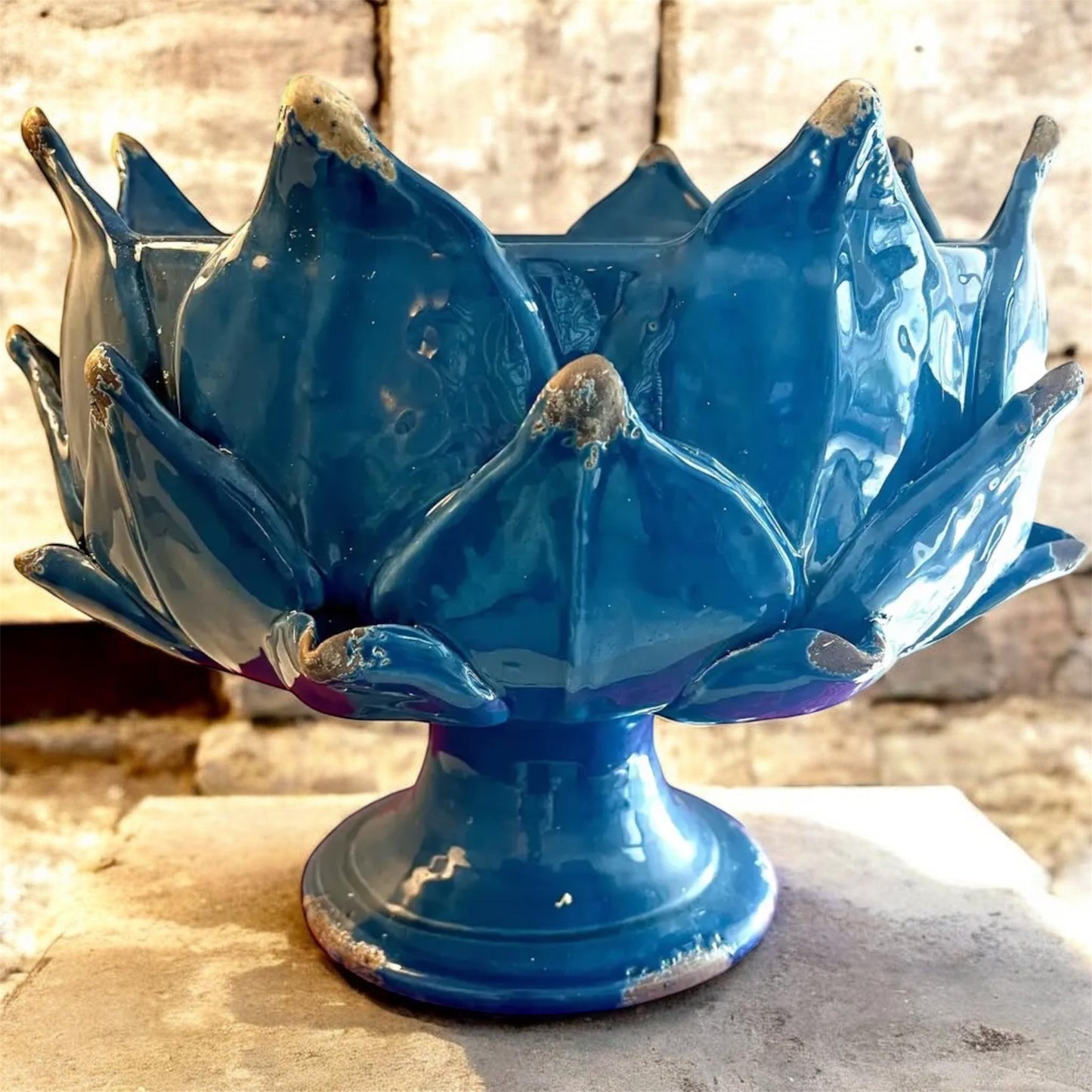 Italian Hand-Thrown Majolica Artichoke Pedestal Bowl – Emerald Green