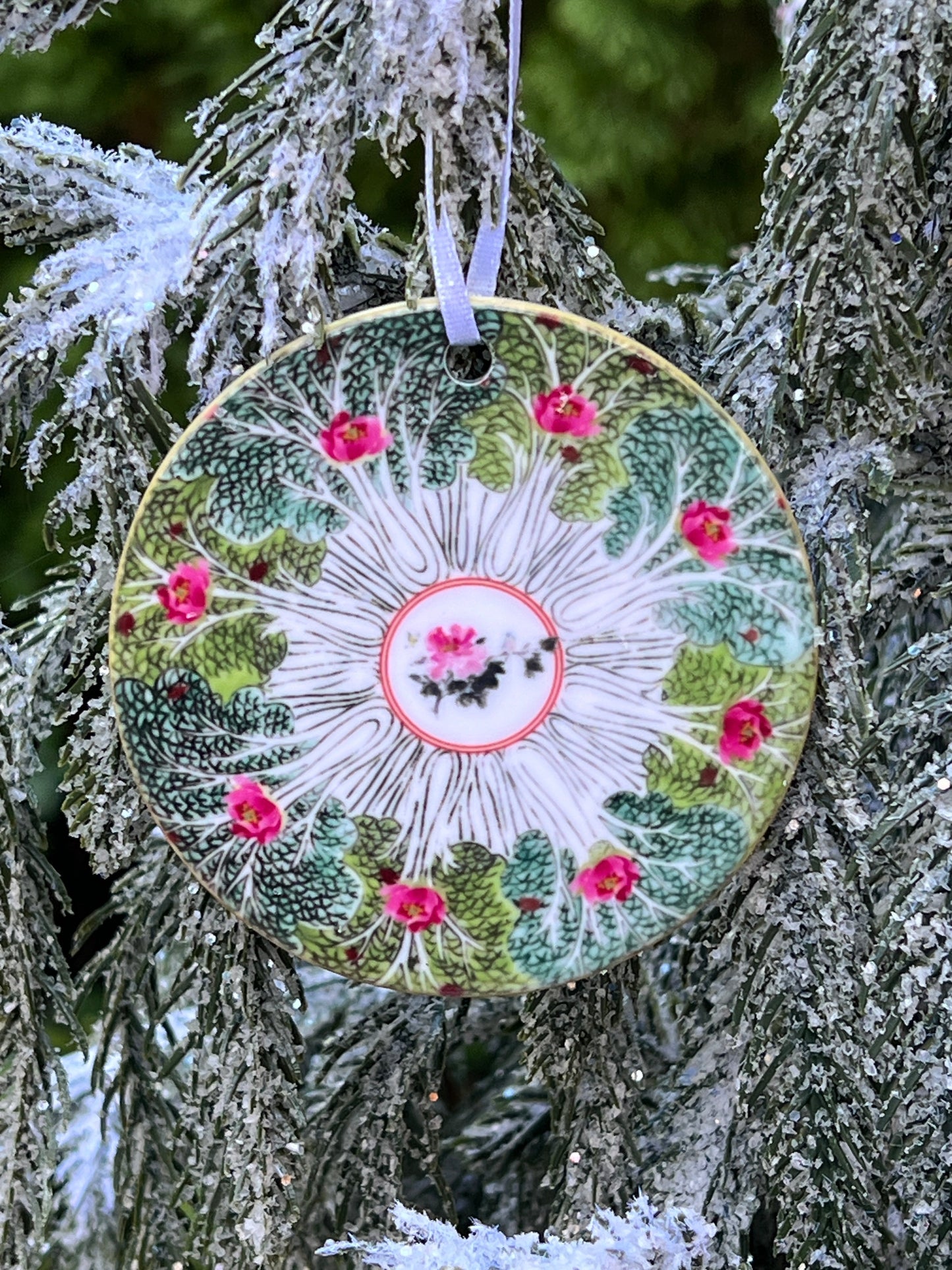 Famille Rose Porcelain Ornament Set – Chinoiserie Holiday