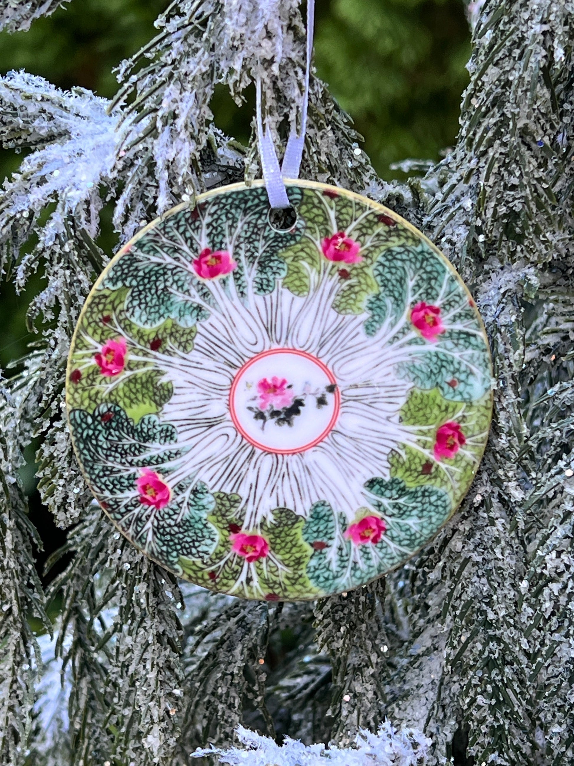 Famille Rose Porcelain Ornament Set – Chinoiserie Holiday